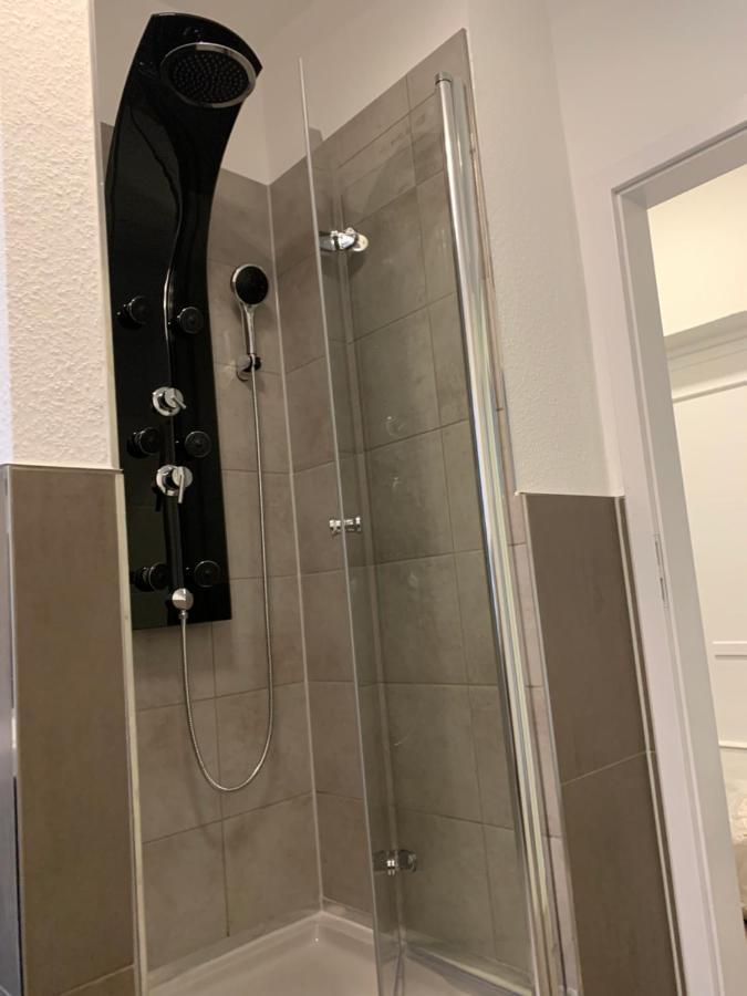 40 Qm Appartment Parkplatz, Balkon,Netflix, Prime Chemnitz Exterior foto