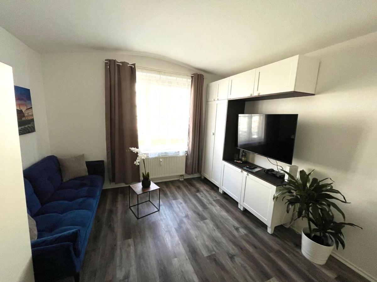 40 Qm Appartment Parkplatz, Balkon,Netflix, Prime Chemnitz Exterior foto